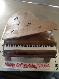 Grand Piano cake
